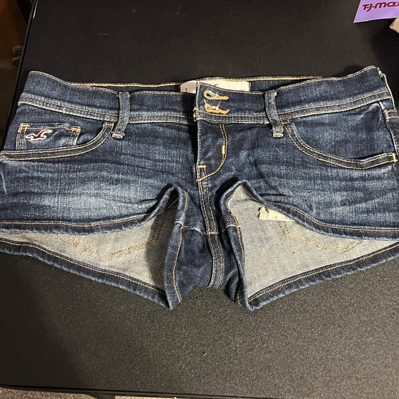 Hollister Dark Blue Denim Jean Shorts - Picture 2 of 3